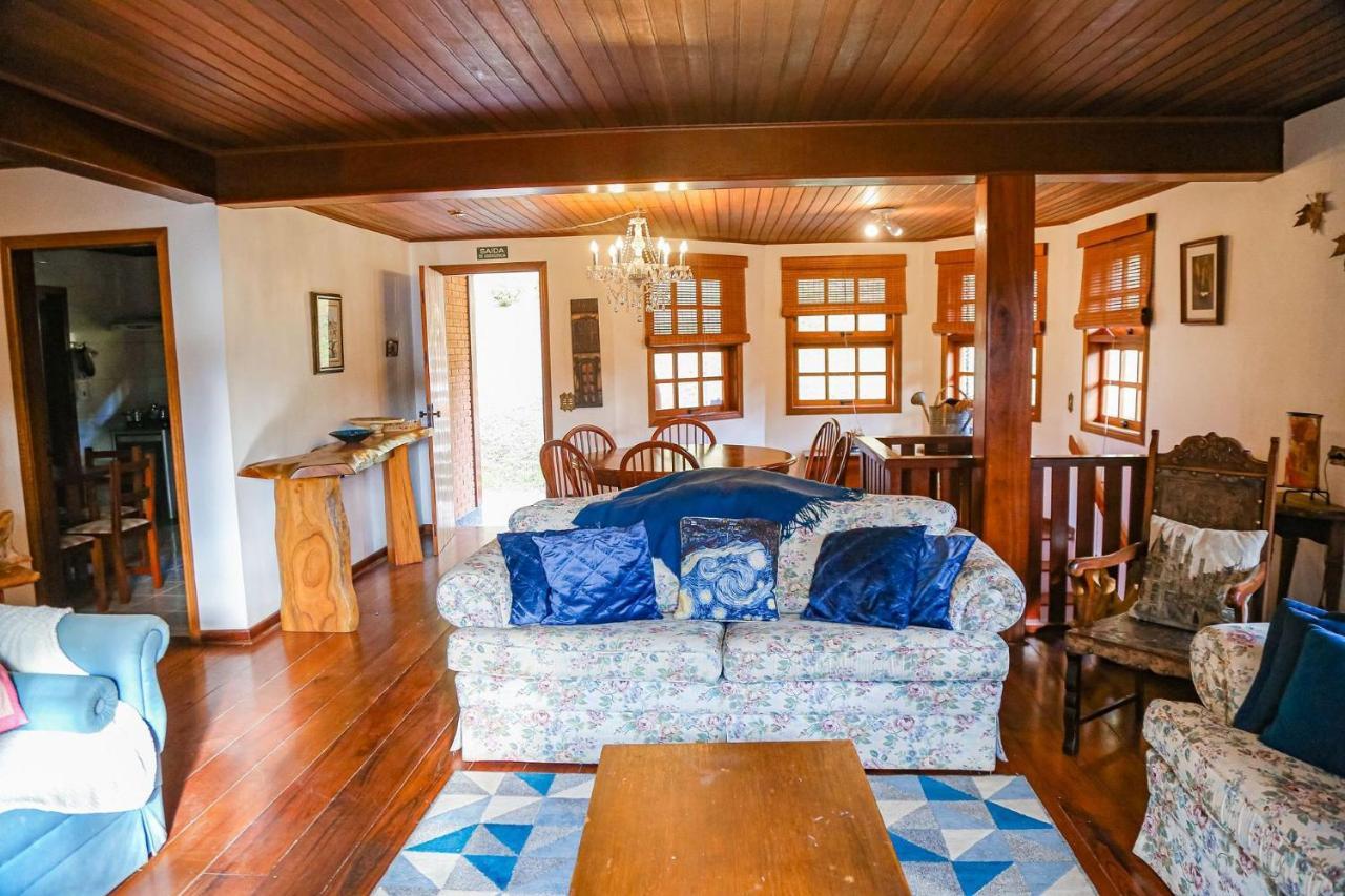 Casa de férias Chale Belga Em - 1,2 Km Do Centro Turistico Capivari